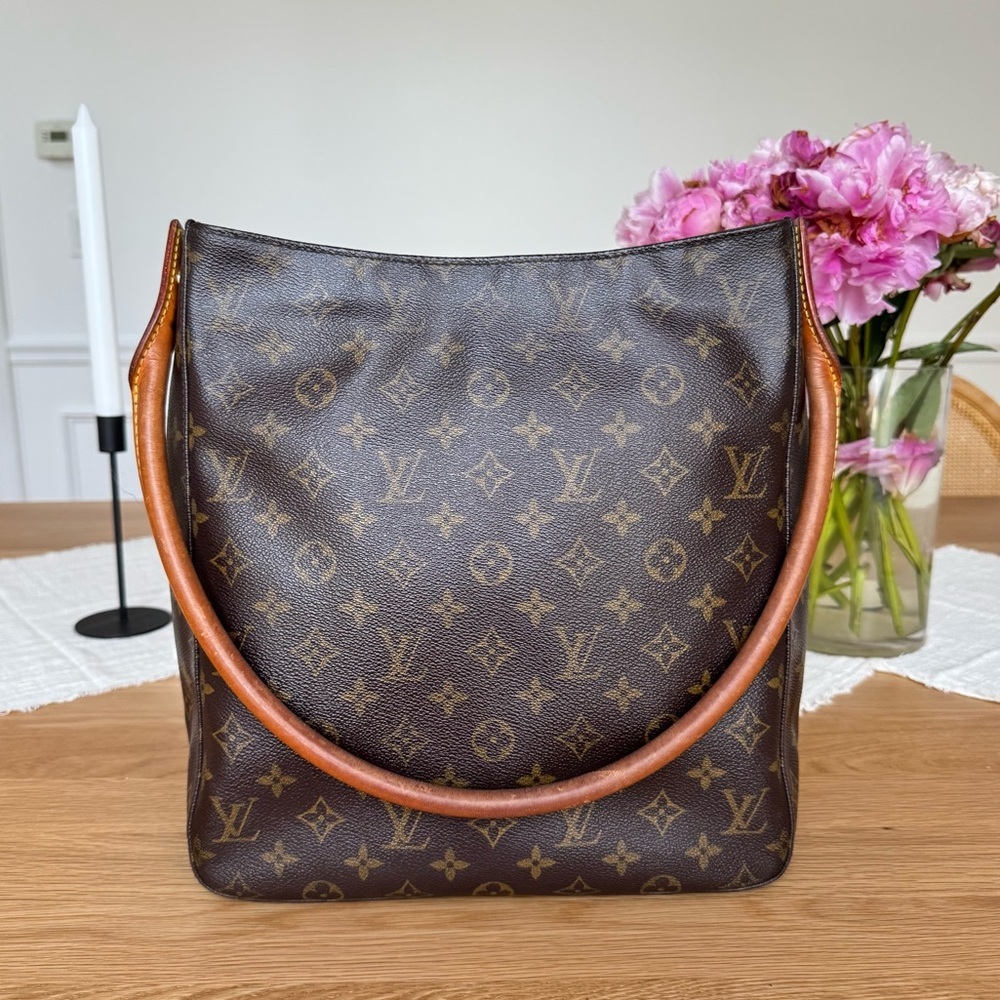 ✅AUTHENTIC✅LOUIS VUITTON LOOPING GM - Picture 11 of 14
